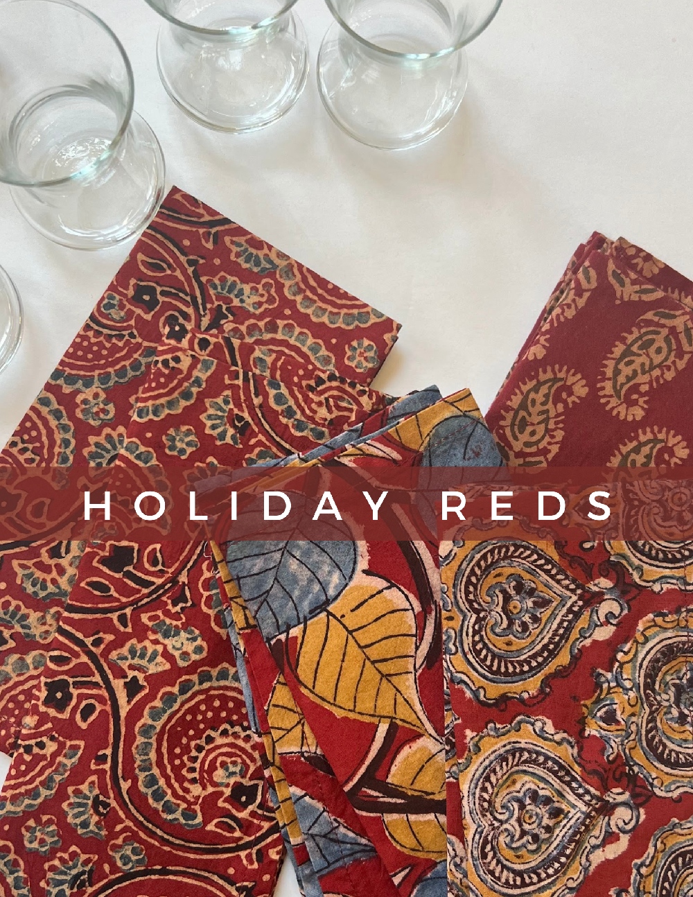 holiday-red-table-linen